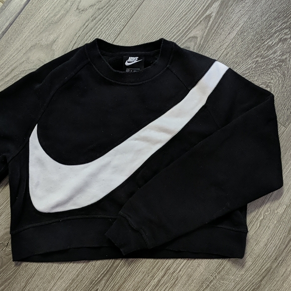 Nike | Swoosh Fleece Sweatshirt - Picture 3 of 6
